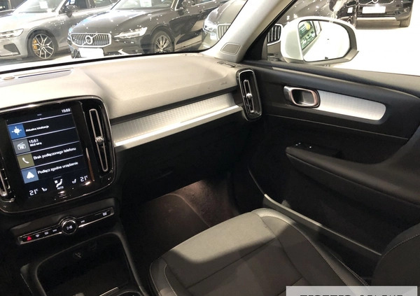 Volvo XC 40 cena 139900 przebieg: 97362, rok produkcji 2020 z Żnin małe 497